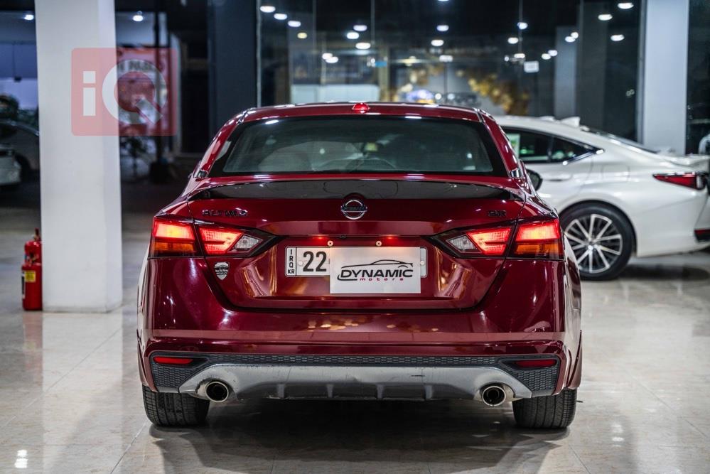 نیسان ئەلتیما